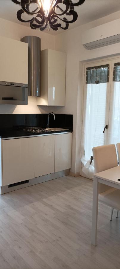 La Casina Di Ale Apartment Marina Di Carrara Luaran gambar
