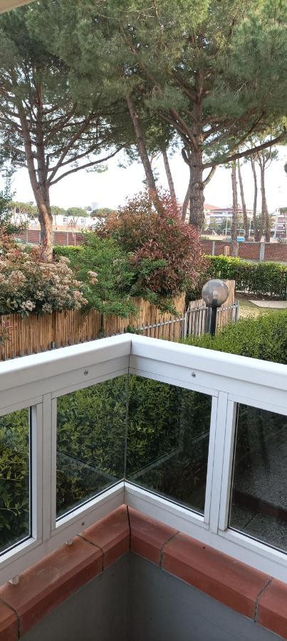 La Casina Di Ale Apartment Marina Di Carrara Luaran gambar