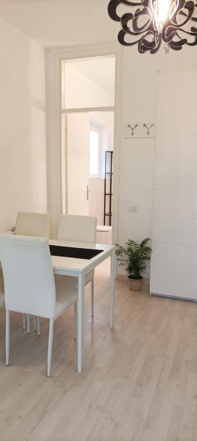 La Casina Di Ale Apartment Marina Di Carrara Luaran gambar