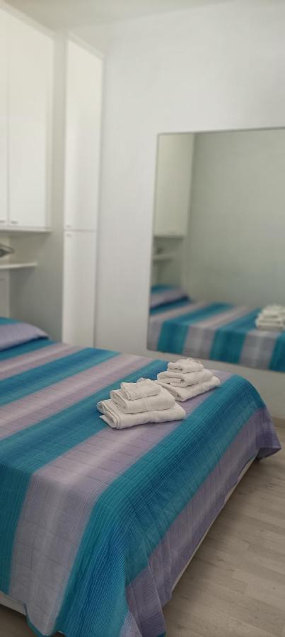 La Casina Di Ale Apartment Marina Di Carrara Luaran gambar