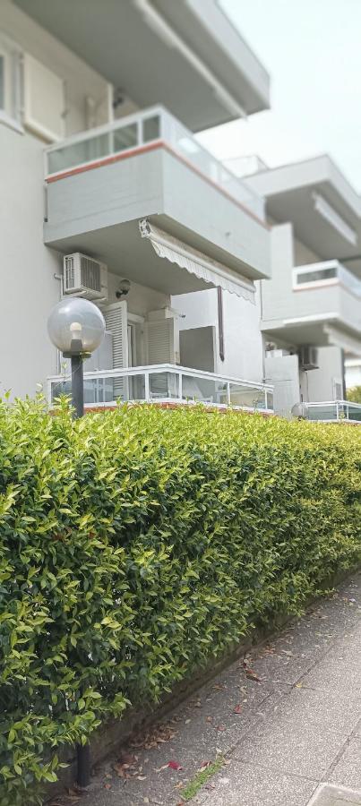 La Casina Di Ale Apartment Marina Di Carrara Luaran gambar