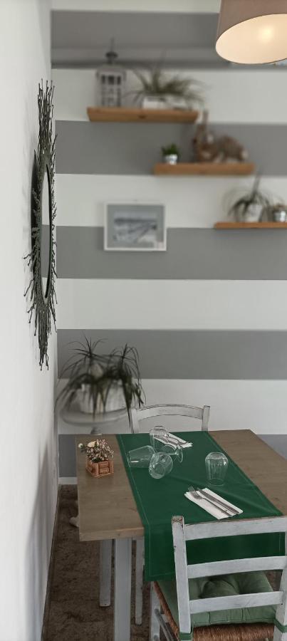 La Casina Di Ale Apartment Marina Di Carrara Luaran gambar